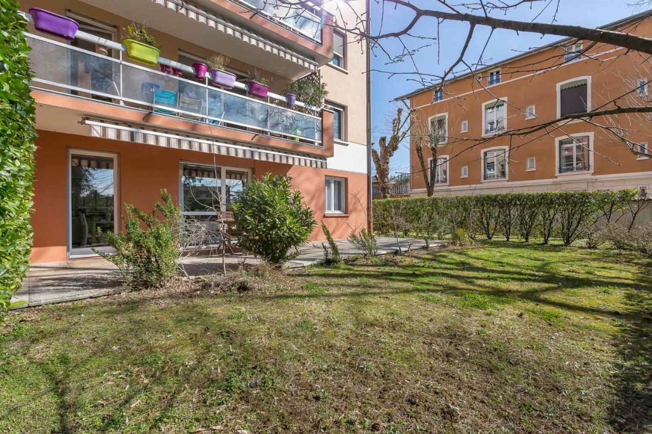Suite Granges En Rez-De-Jardin Pour 4 Voyageurs ลียง ภายนอก รูปภาพ
